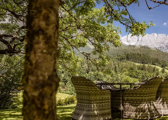 Esche 2 By Interhome