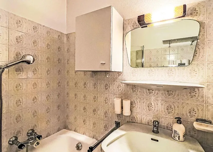 Esche 2 By Interhome *